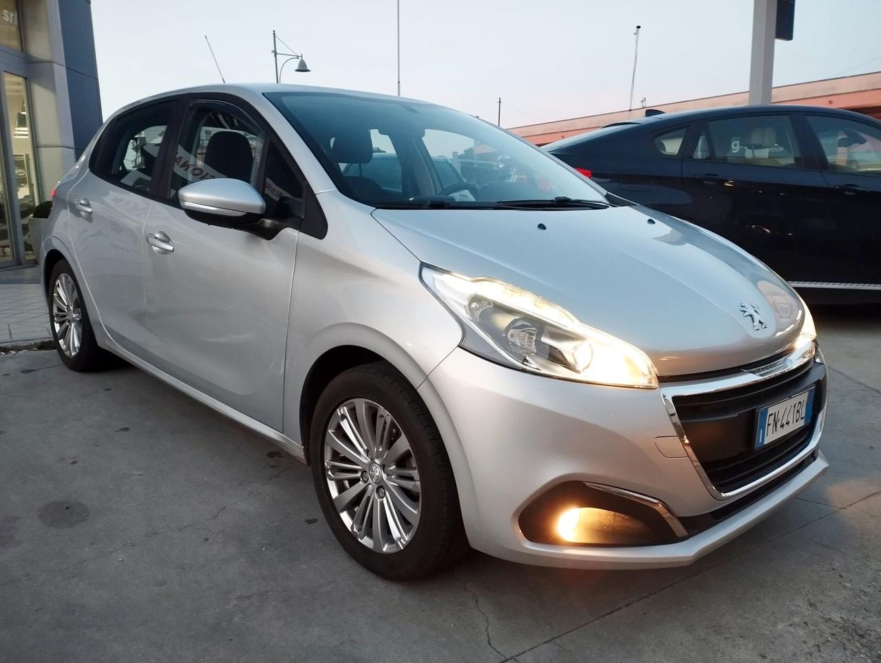 Peugeot 208 82 5 porte Active