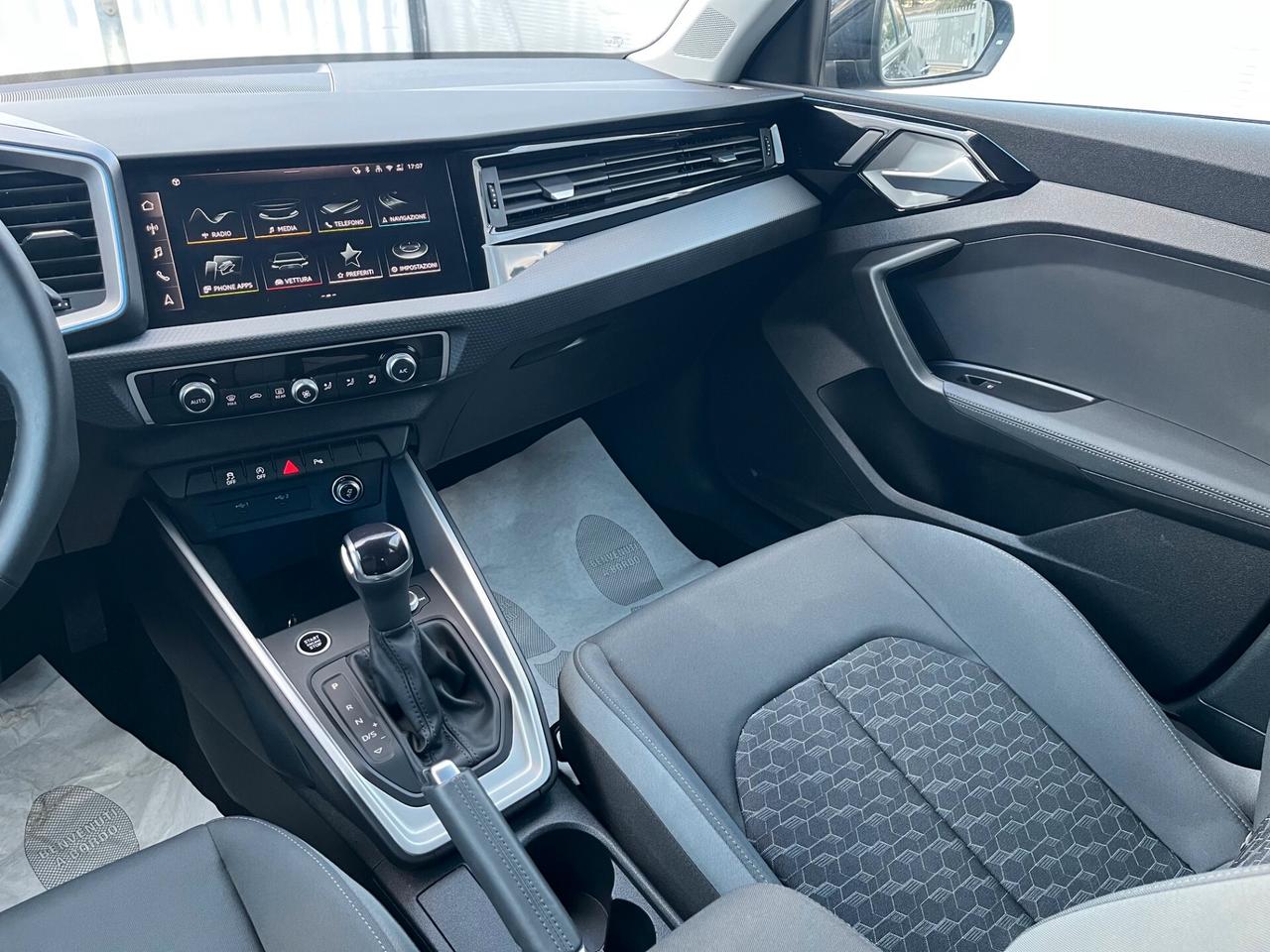 Audi A1 SPB 30 TFSI S tronic line edition