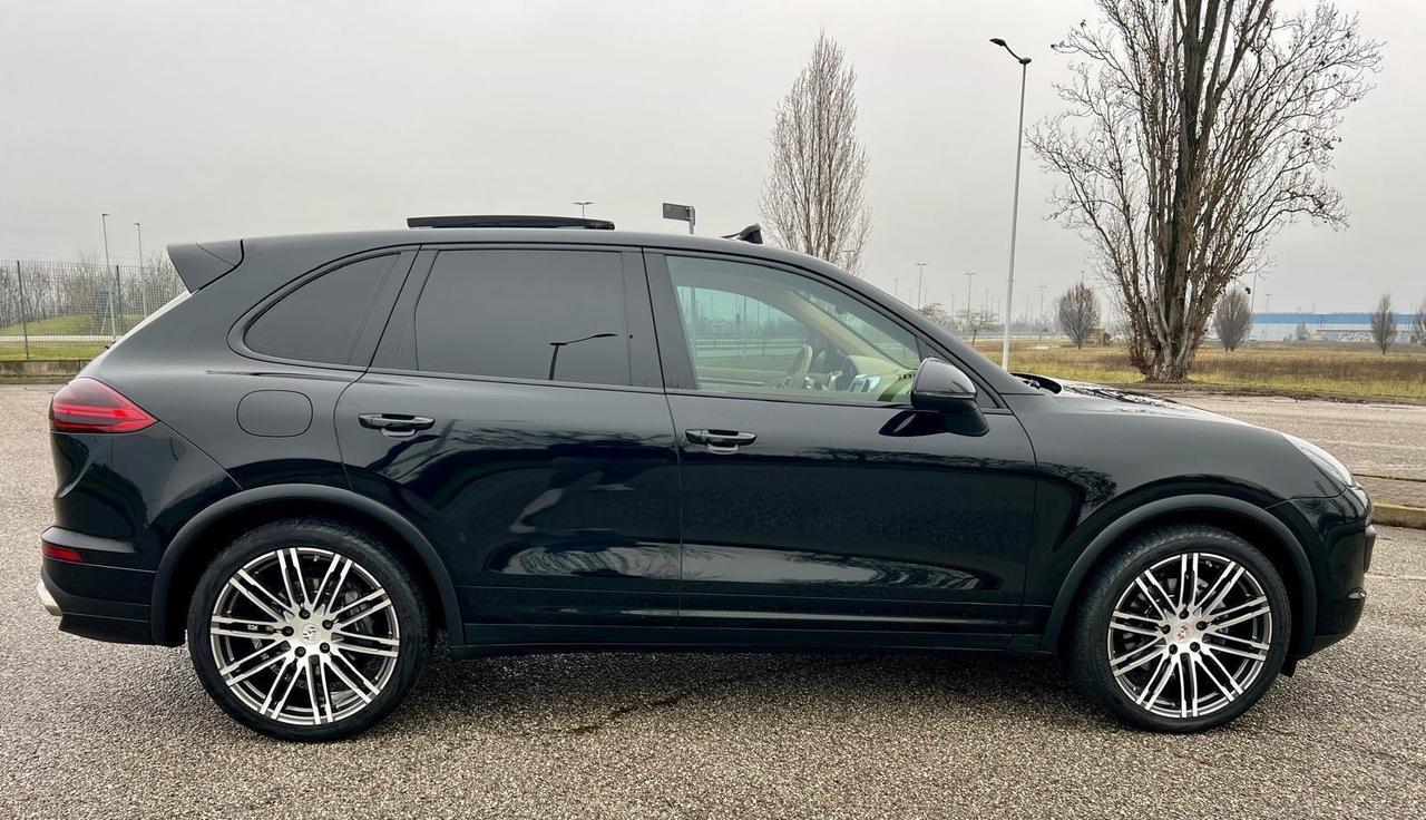 Porsche Cayenne 3.0 Diesel Platinum Edition