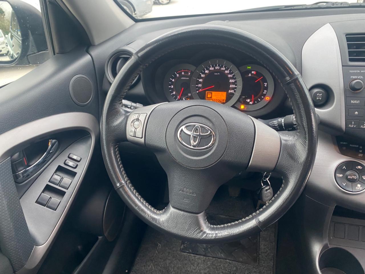 Toyota RAV 4 RAV4 2.2 D-4D 136 CV Luxury