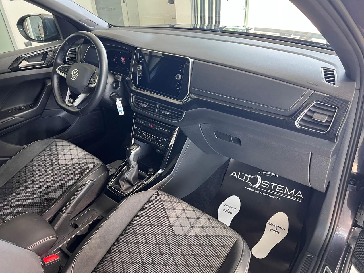 VOLKSWAGEN T-Cross 2024 1.0 tsi R-Line 115cv dsg