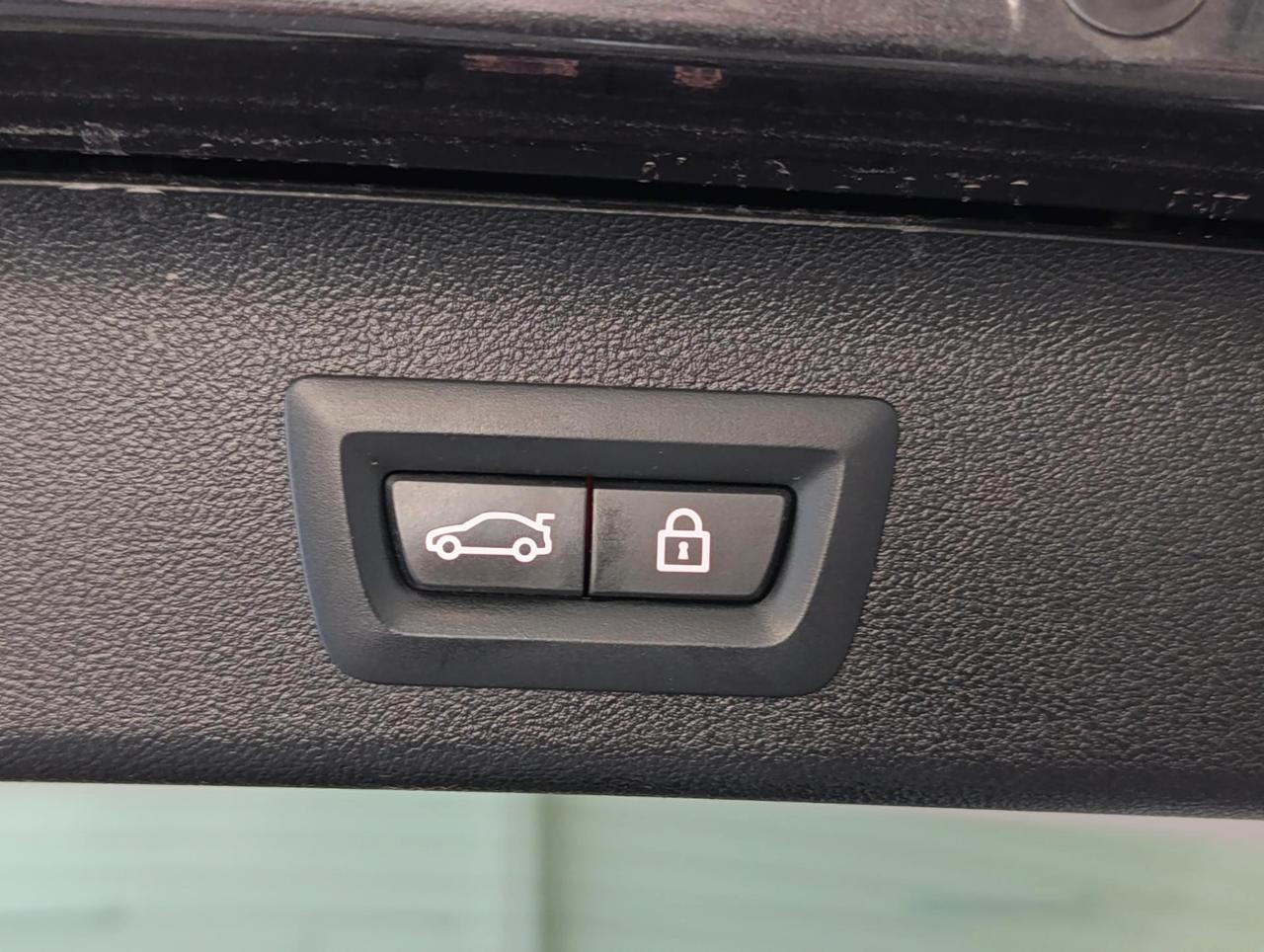 BMW 520 d Touring mhev 48V Luxury auto