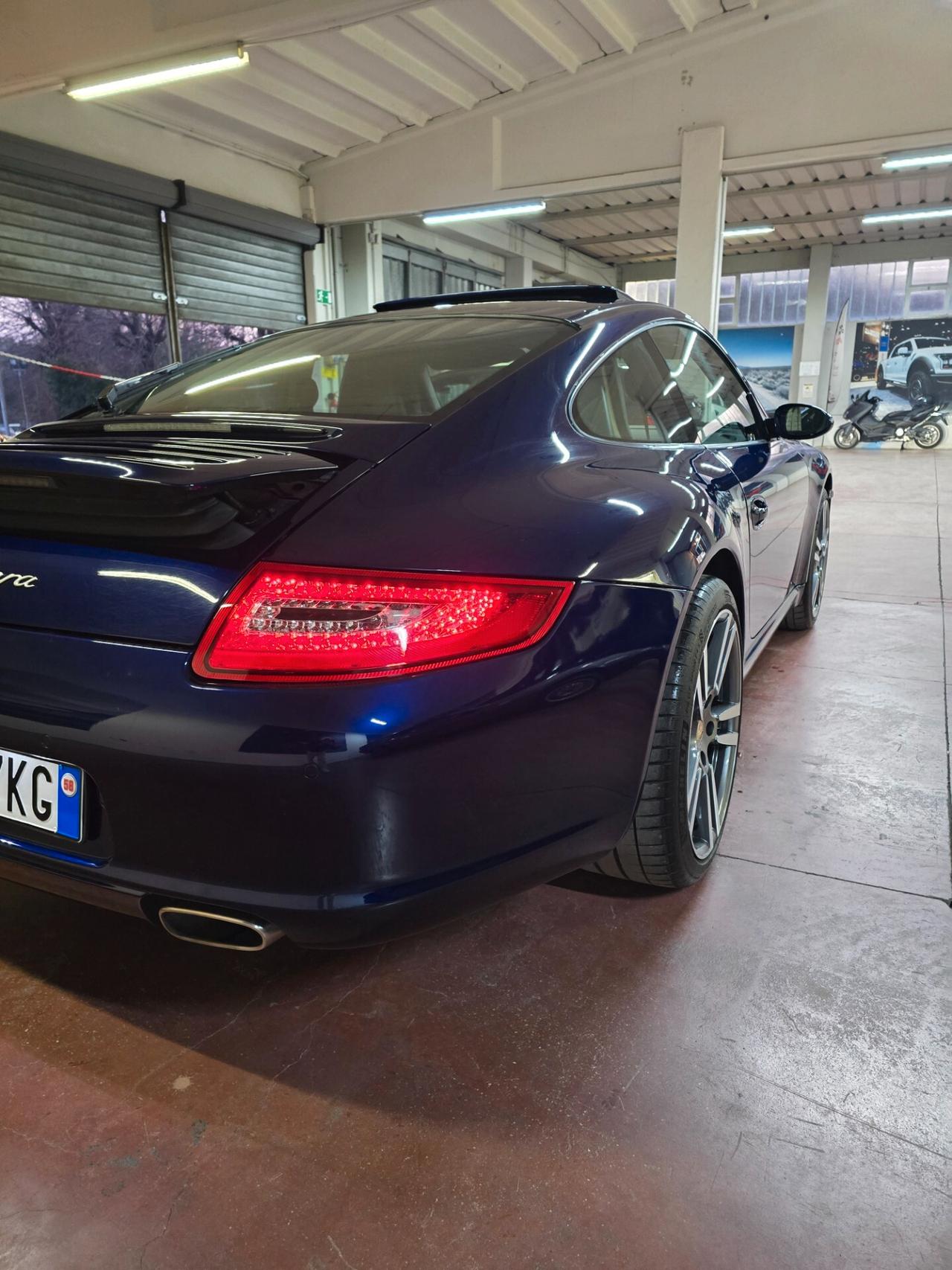 Porsche 911 carrera 997 PARI AL NUOVO
