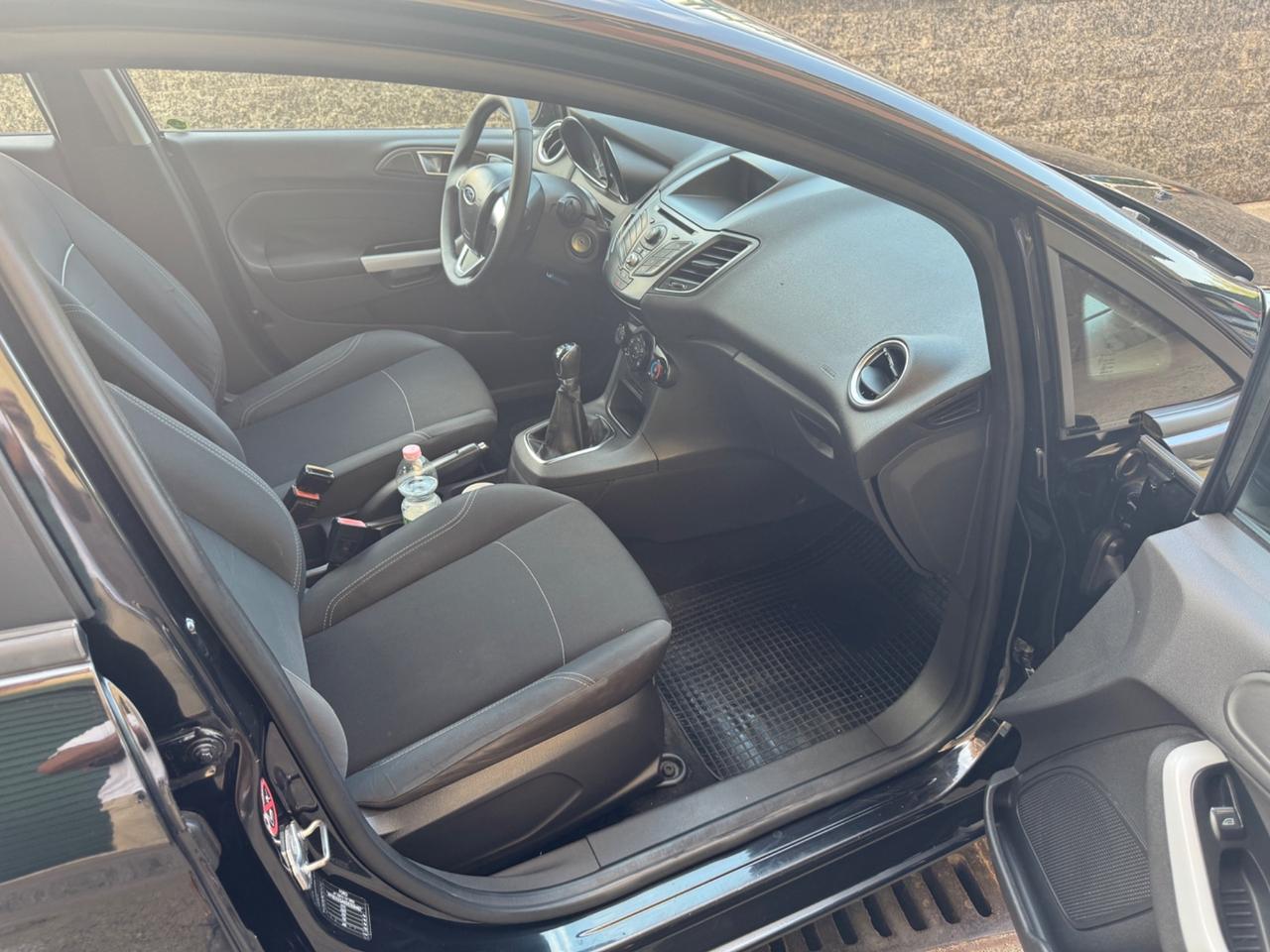 Ford Fiesta 1.5 TDCi 75CV 5 porte Titanium