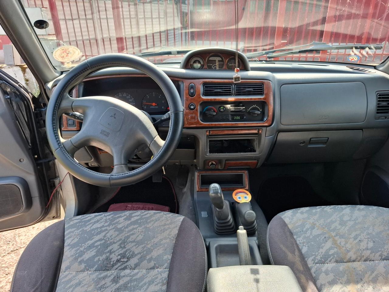 Mitsubishi L200 2.5 TDI 4WD Club Cab Pick-up GLS