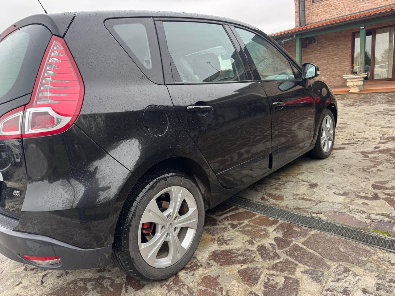 Renault Scenic Scénic X-Mod 1.5 dCi 110CV Luxe neopatentati
