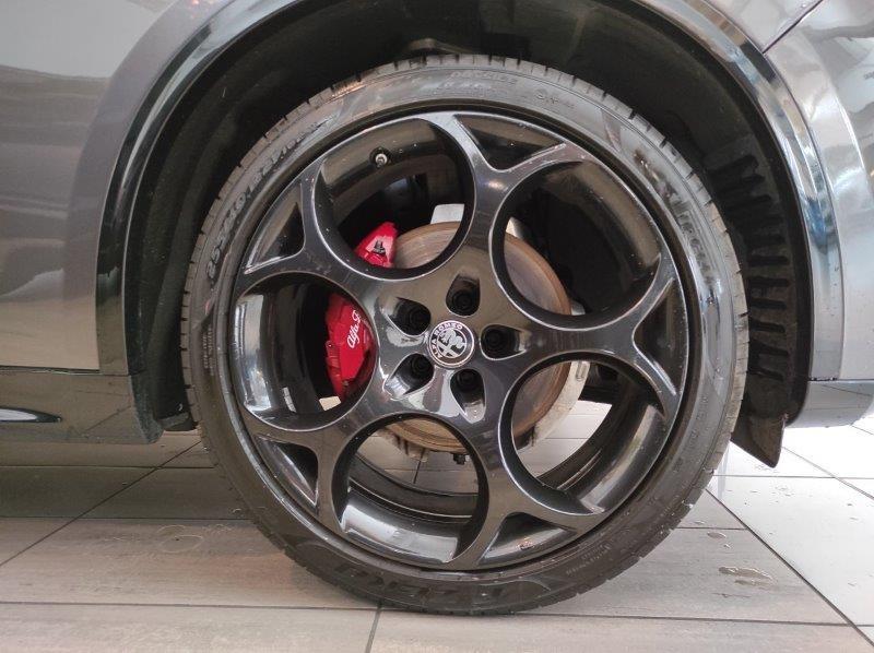 ALFA ROMEO Stelvio - Stelvio 2.0 Turbo 280 CV AT8 Q4 Veloce