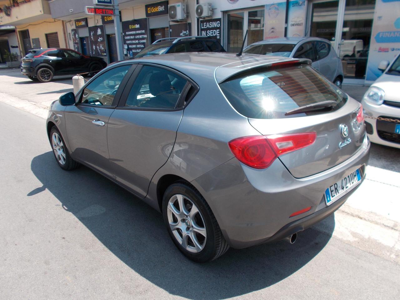 Alfa Romeo Giulietta 1.6 JTDm-2 105 CV Distinctive