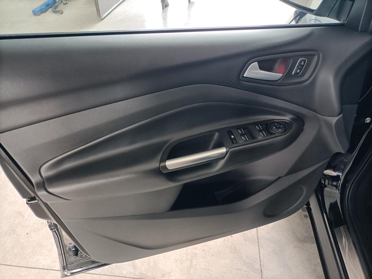 Ford Kuga 1.5 TDCI 120 CV S&S 2WD Titanium 01/2017