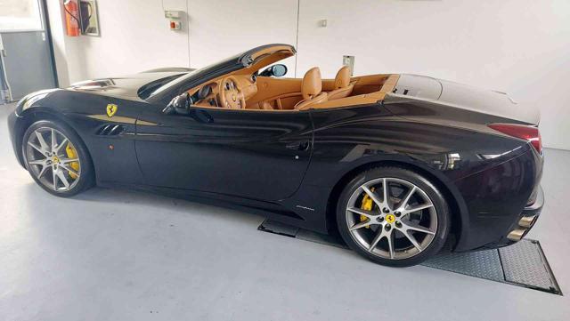 FERRARI California 13000km pari al nuovo IVA esposta