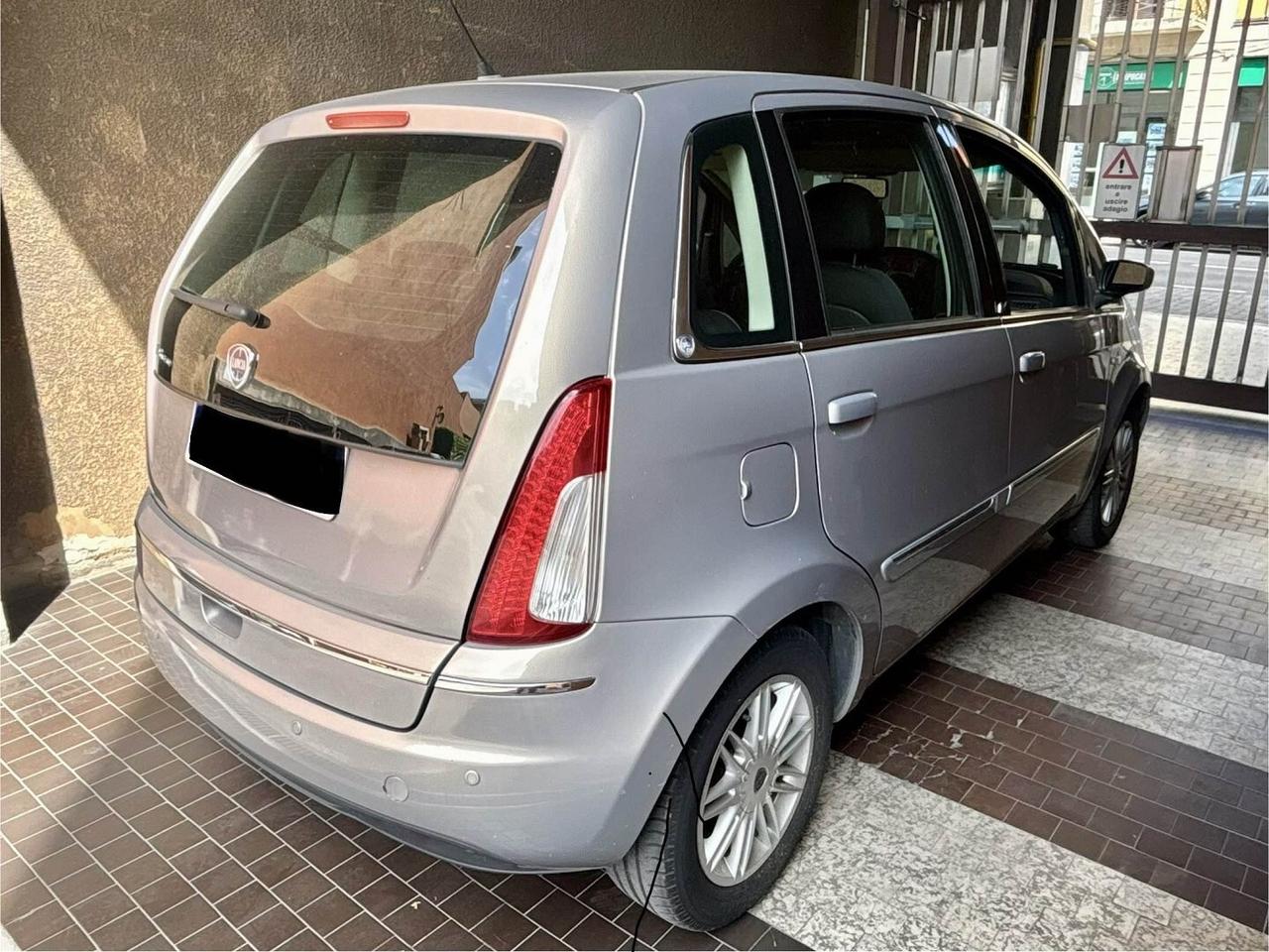 Lancia Musa 1.4 16v