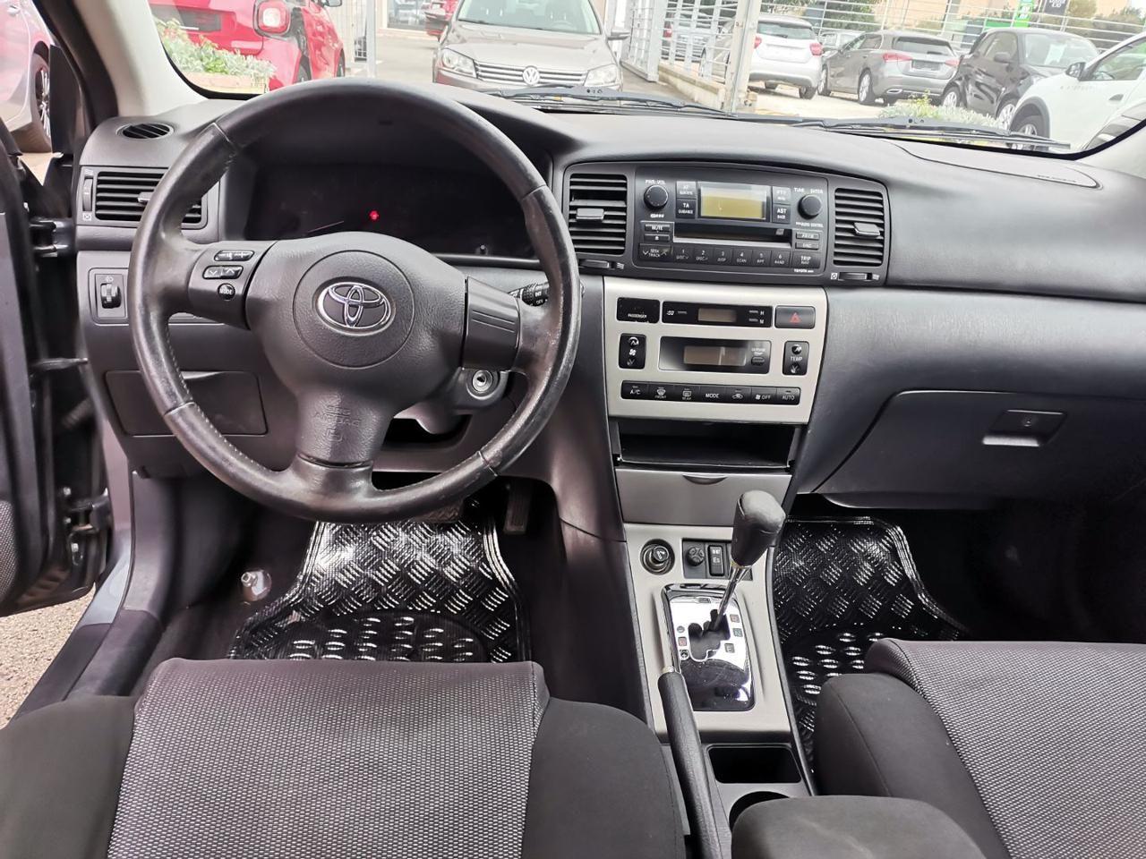 Toyota Corolla 1.4 D-4D M-MT 5 porte Sol ESP