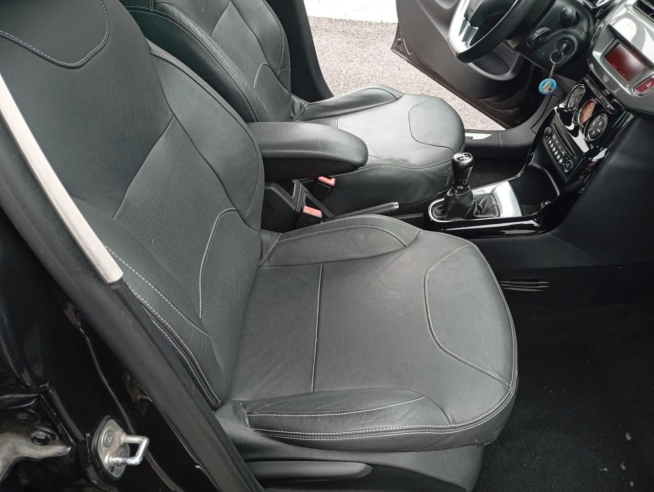 Citroen C3 1.6 VTi 120 Exclusive Style BENZINA/GPL