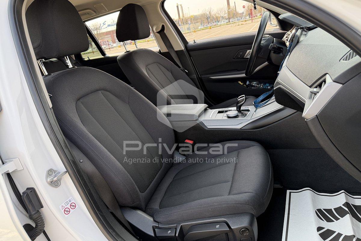 BMW 320d xDrive Touring Business Advantage