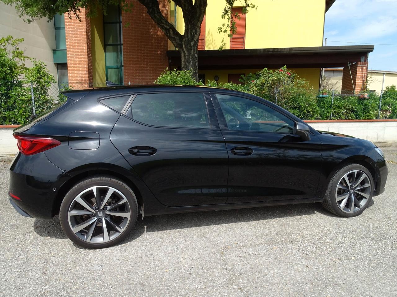 SEAT Leon 1.4 e-HYBRID 204 CV DSG FR PLUG IN *UNIPRO*