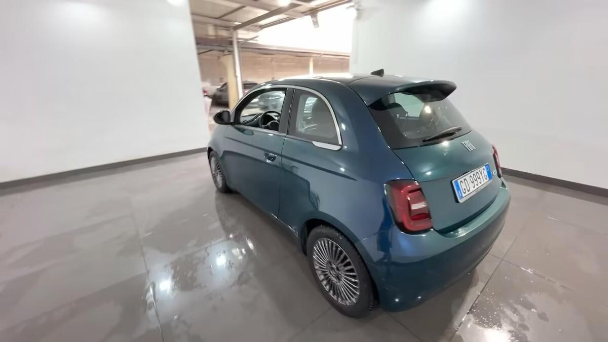 Fiat 500 500e Berlina 42 kWh Icon