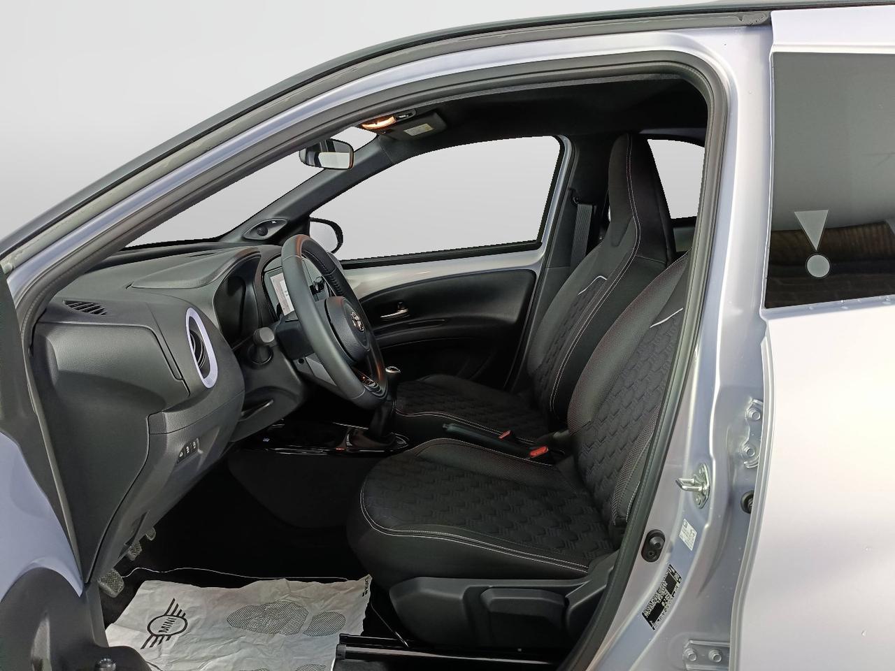 TOYOTA Aygo X 1.0B JBL® SE MT - MY24