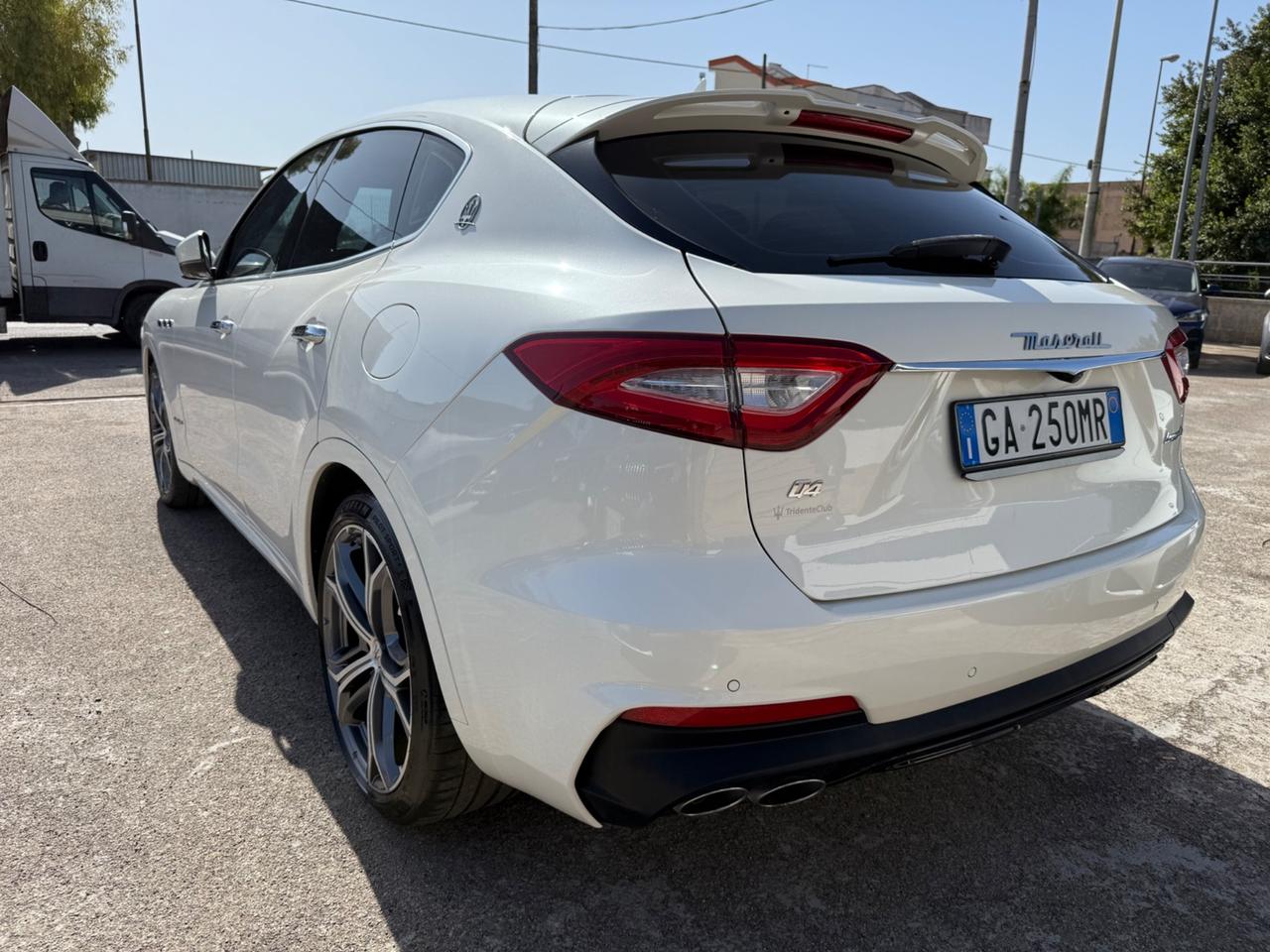 Maserati Levante V6 Diesel 275 CV AWD Gransport