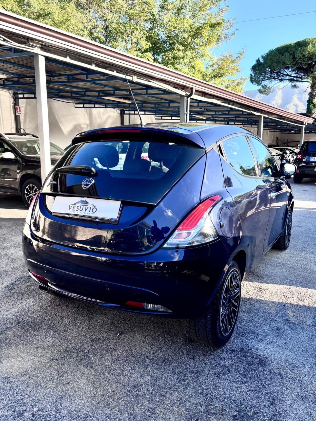 Lancia Ypsilon 1.2 69 CV 5 porte GPL Ecochic Gold