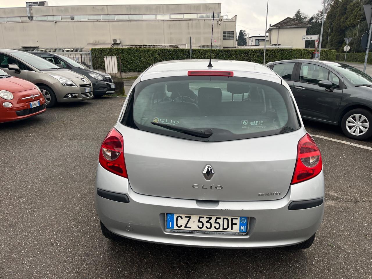 Renault Clio 1.2 16V 5 porte Luxe