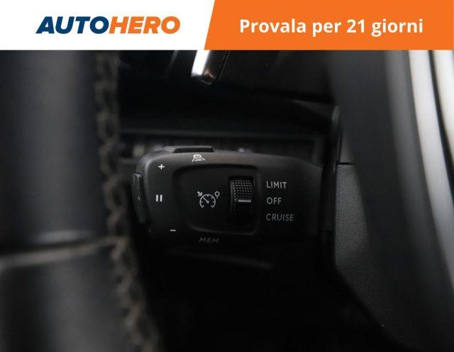 PEUGEOT 3008 Hybrid 225 e-EAT8 Allure Pack