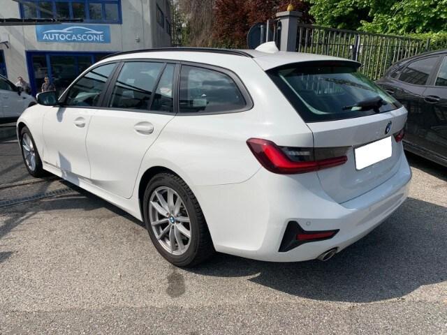 BMW Serie 3(G20/1-80/1) 318d 48V Touring Busine...