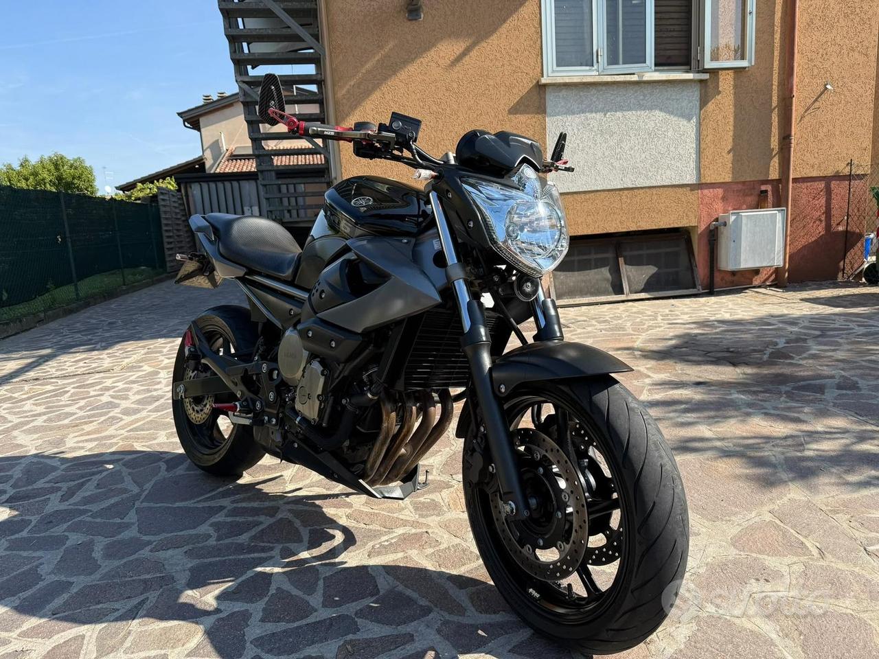 Yamaha XJ6
