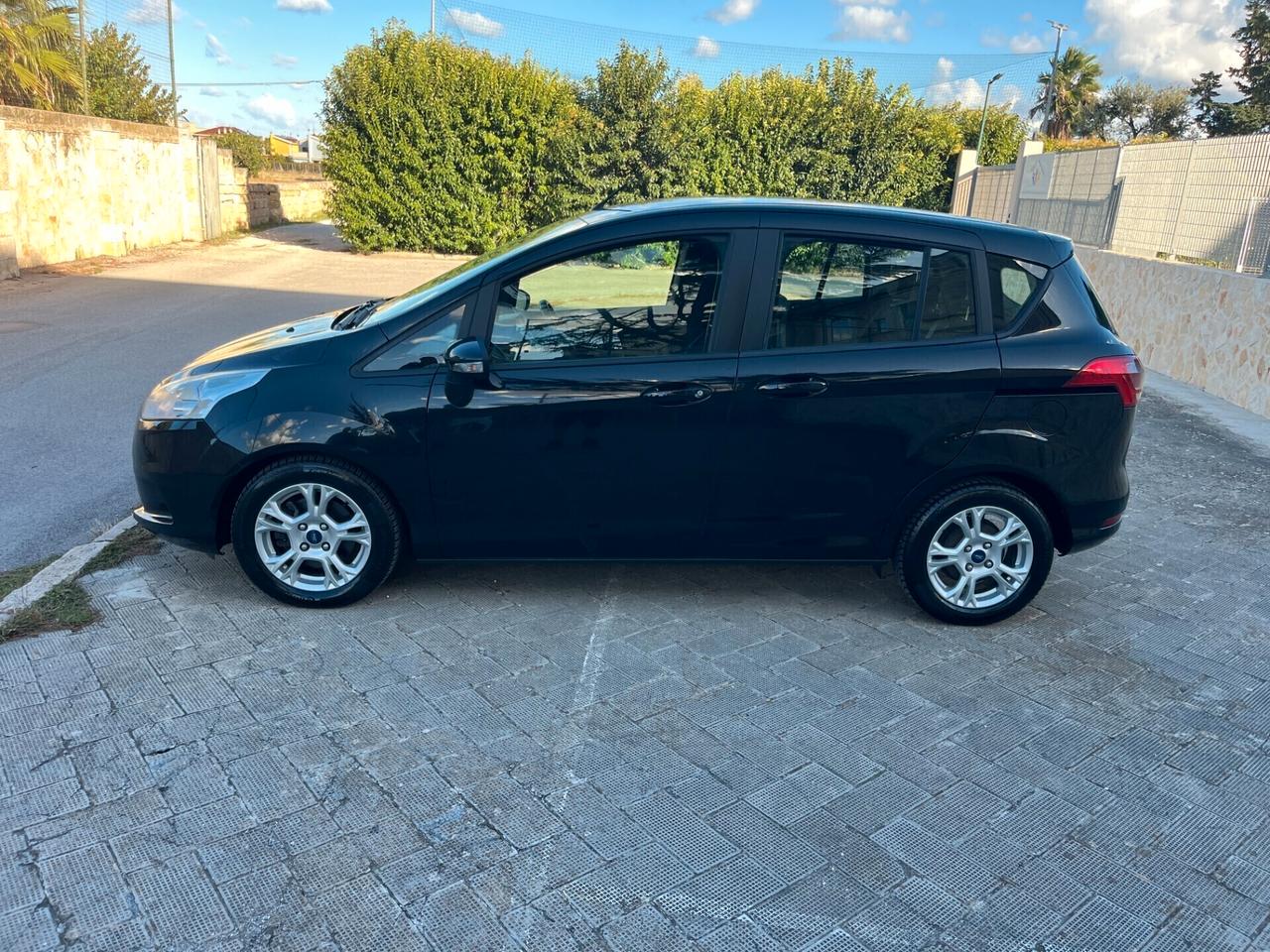 Ford B-Max 1.5 TDCi 75 CV Titanium NeoPatentati