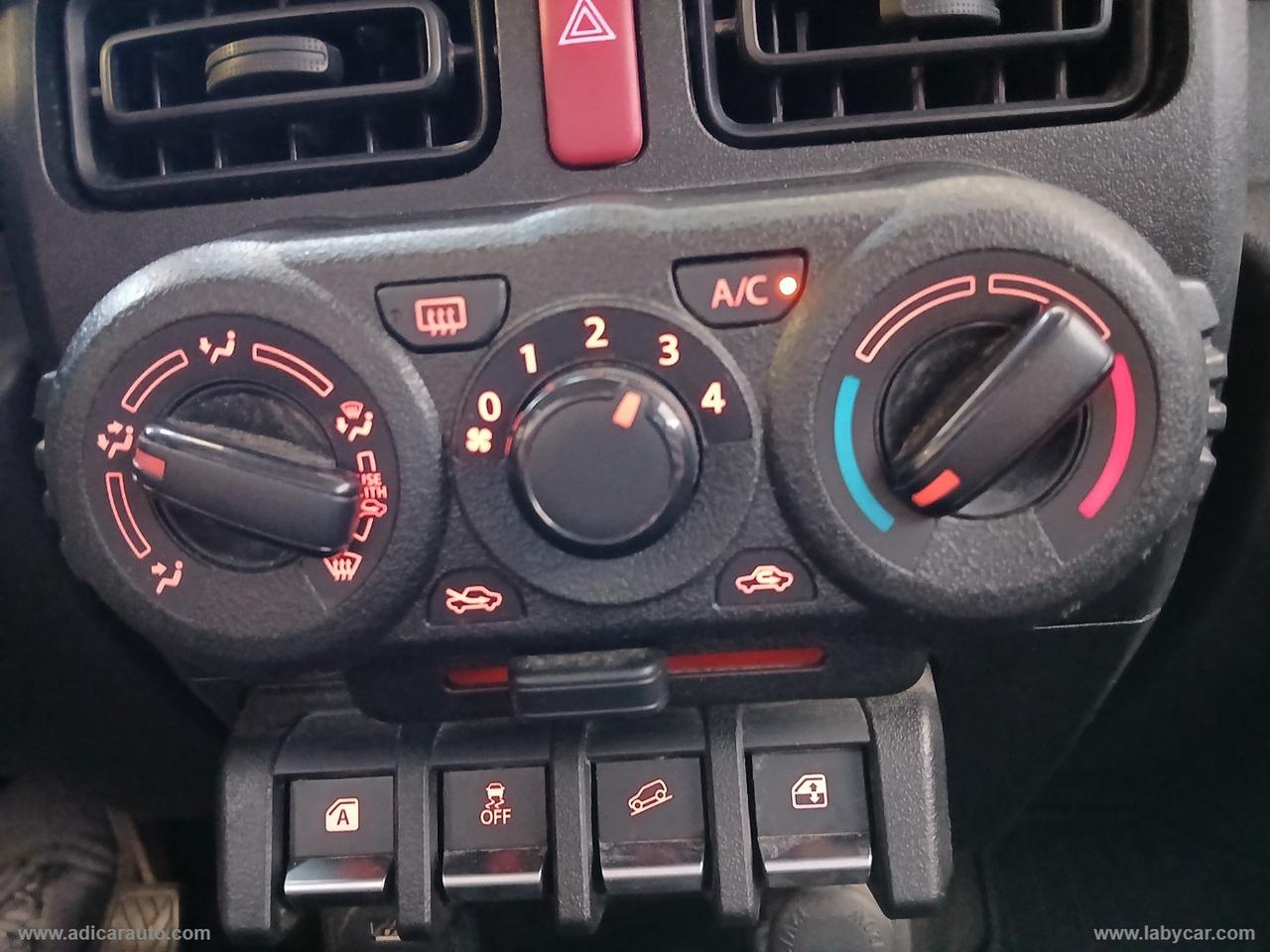 SUZUKI Jimny 1.5 5MT
