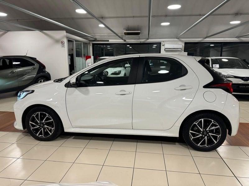 Toyota Yaris Hybrid Trend MY22