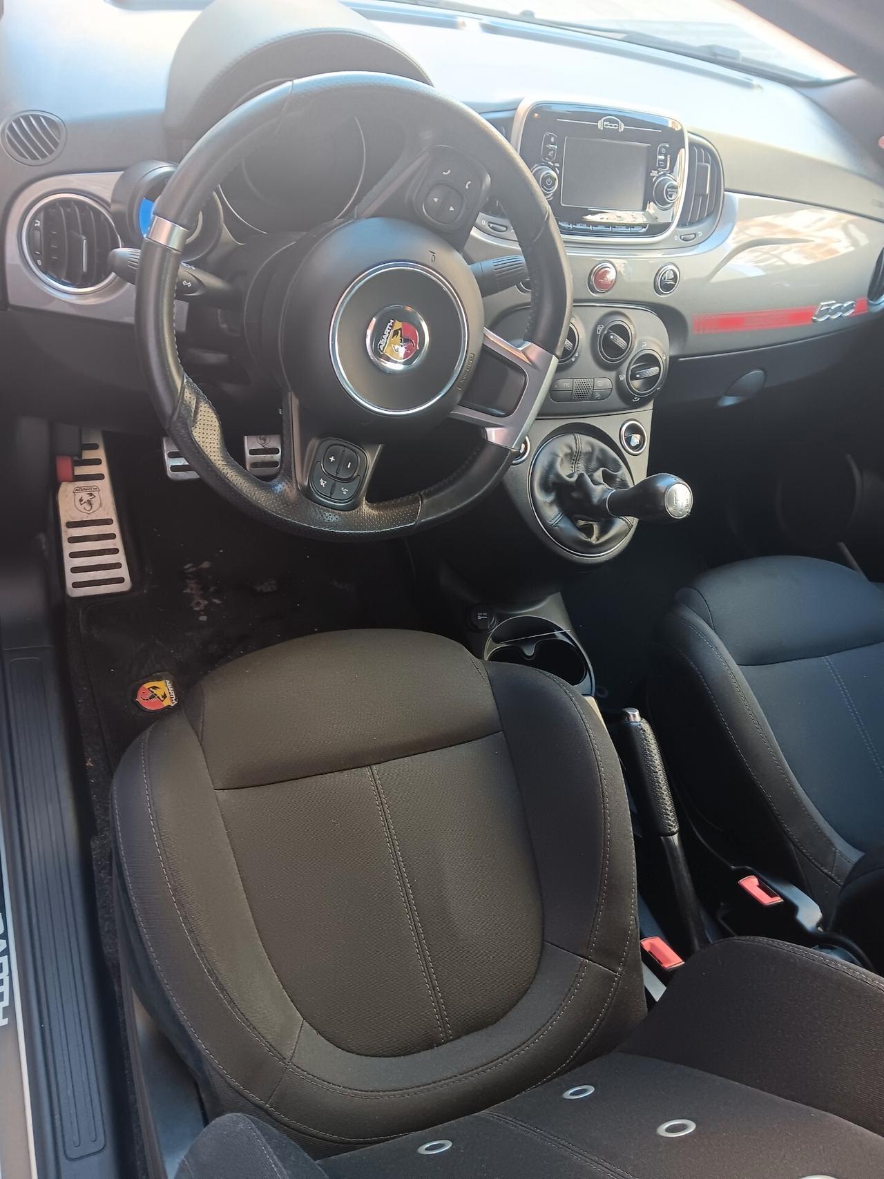 Abarth 595 C 1.4 Turbo T-Jet 145 CV