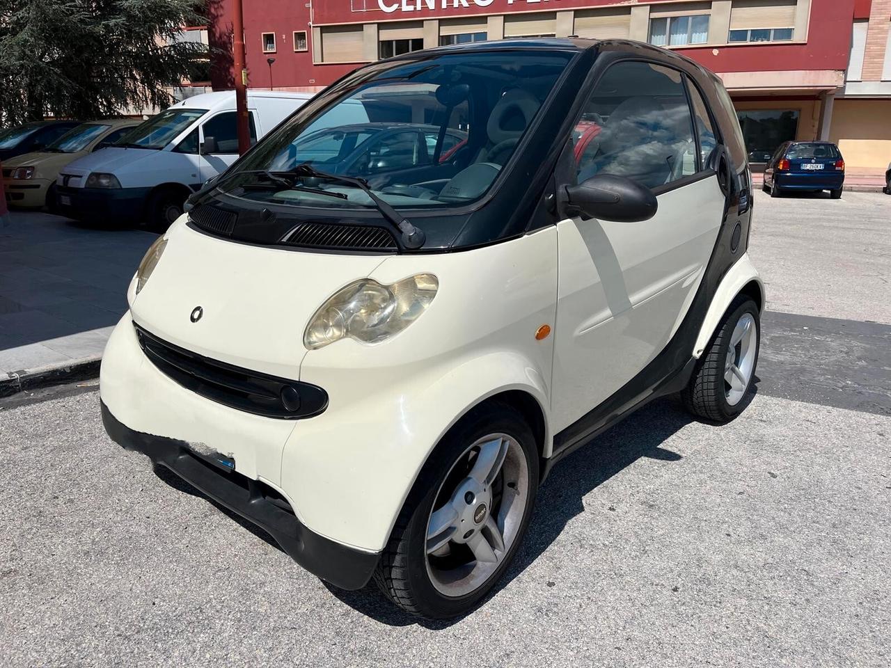Smart ForTwo 700 coupé pure (37 kW)motore rifatto