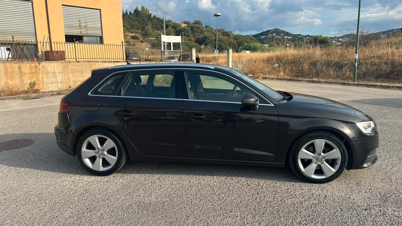 Audi A3 Sportback 2.0 TDI 150 CV S tronic Pronta Consegna