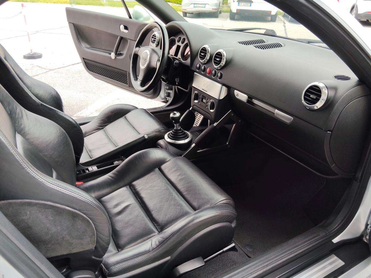 Audi TT Roadster 1.8 T 20V 179 CV cat