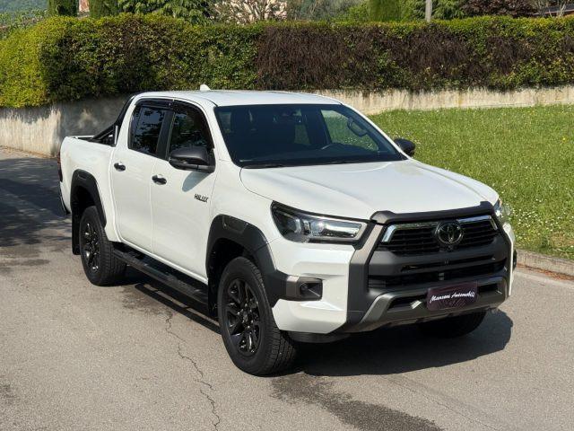 TOYOTA Hilux 2.8 D A/T 4WD Double Cab Invincible IVA ESPOSTA