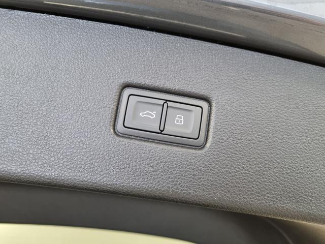 AUDI Q5 40 TDI 204 CV quattro Identity Black SLINE STRONIC