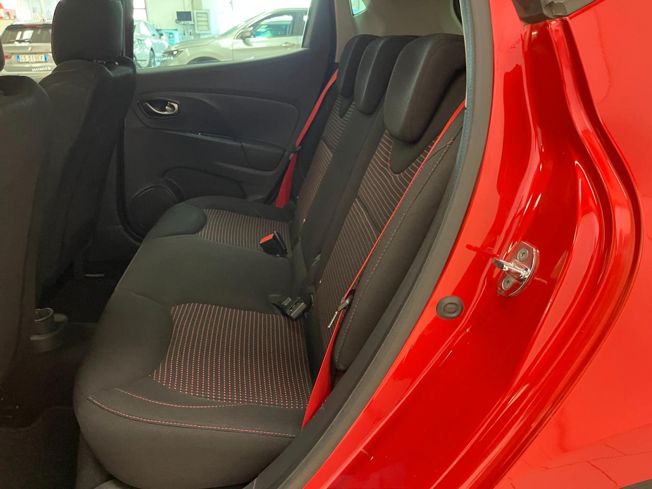 Renault Clio RS Trophy 5p 1.6 220cv edc-LEGGI SOTTO