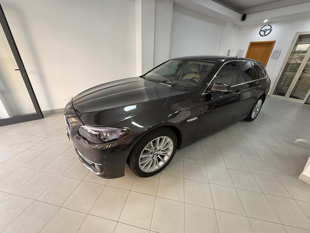 BMW 530d xDRIVE 258CV TOURING LUXURY