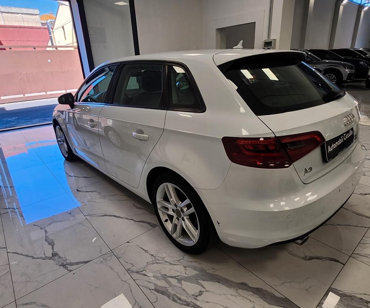 Audi A3 SPB 1.6 TDI clean diesel Attraction