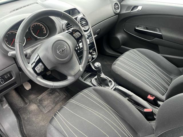 OPEL Corsa 1.2 3 porte Sport