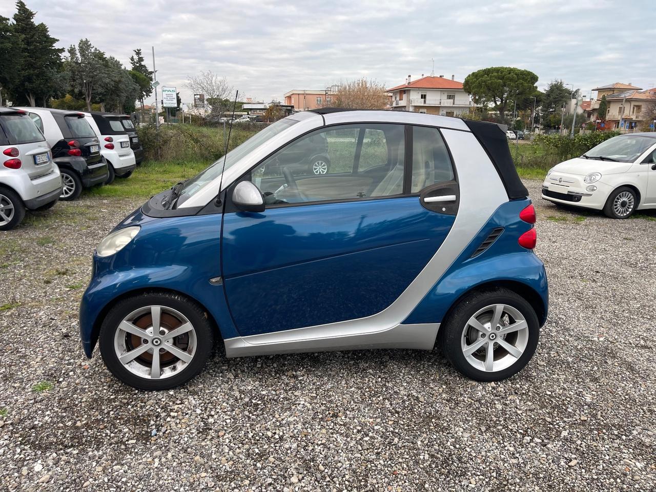 Smart ForTwo 1000 52 kW MHD cabrio pulse