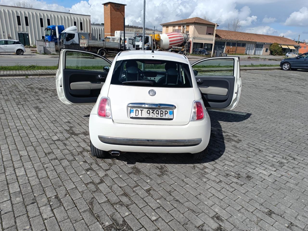 Fiat 500 1.2 Lounge del 2009 SOLAMENTE 82.000 KM