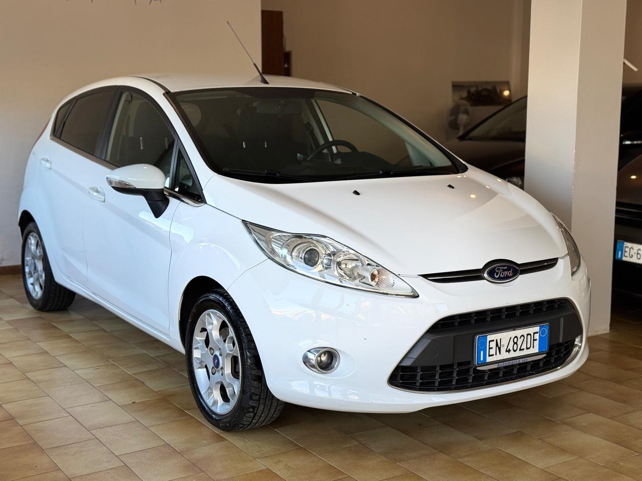 Ford Fiesta 1.4 TDCi 70CV 5 porte Titanium