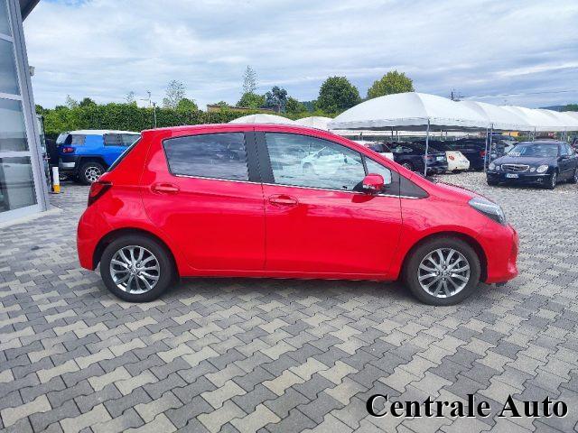 TOYOTA Yaris 1.0 5 porte Lounge