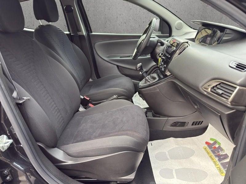 Lancia Ypsilon Ypsilon 5 porte 1.2 69cv Gold