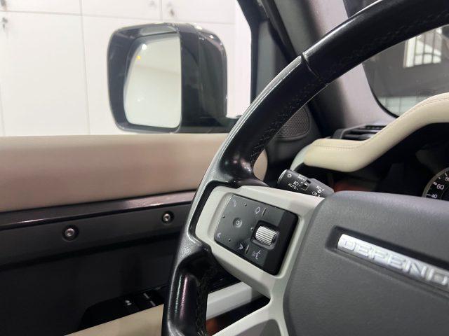 LAND ROVER Defender 110 3.0D I6 200 CV AWD Auto SEda ?599,00