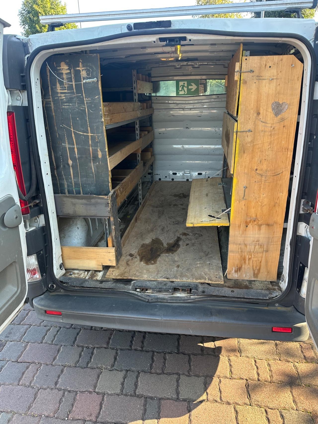 Opel vivaro 2013 diesel 2.0