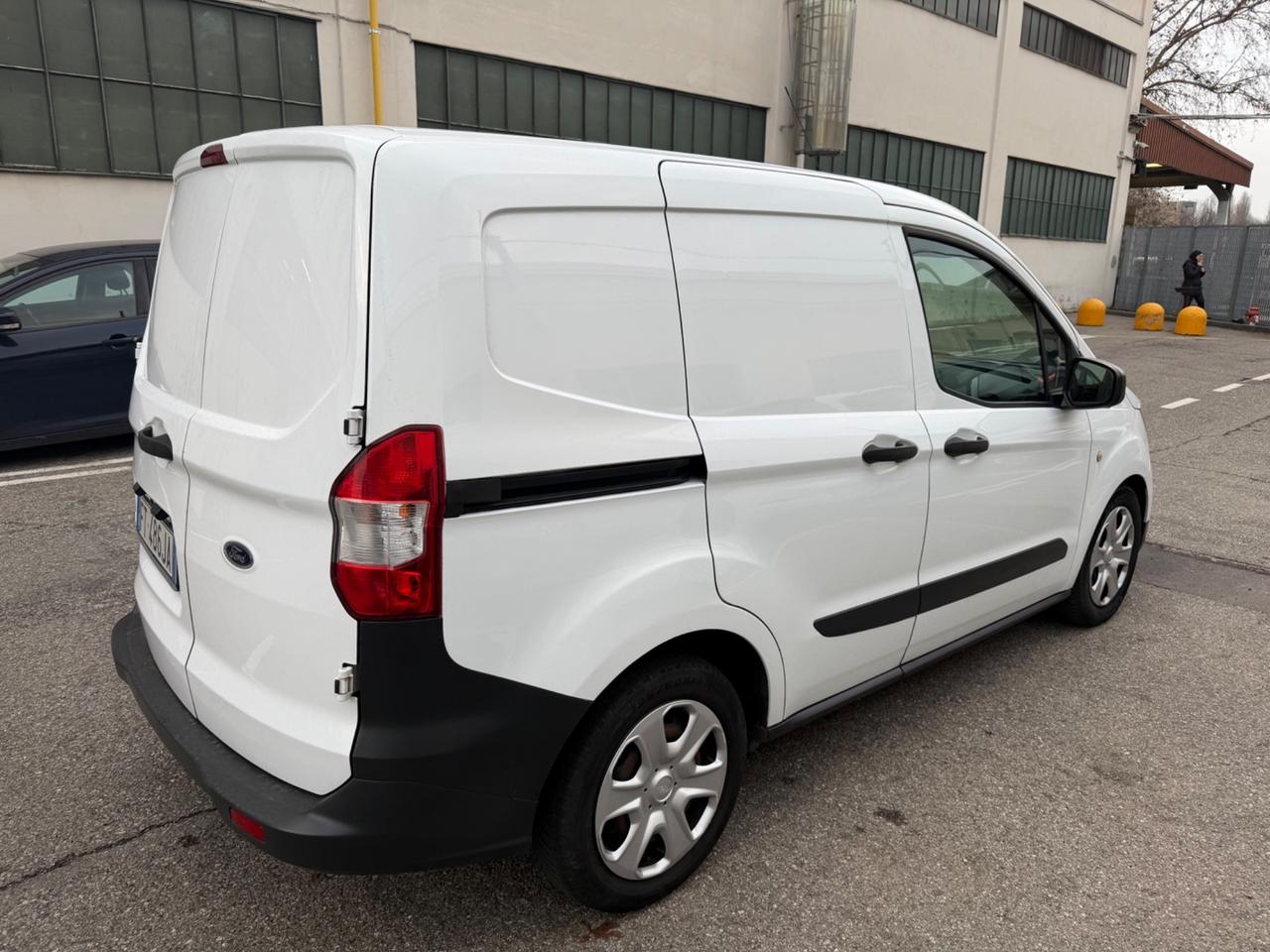 Ford courier transit 2018