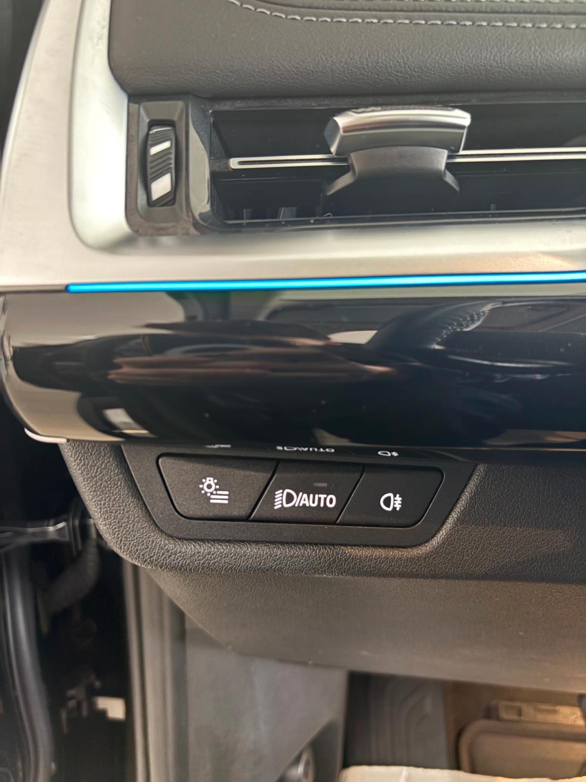 BMW 218d ACTIVE TOURER LUXURY AUTO