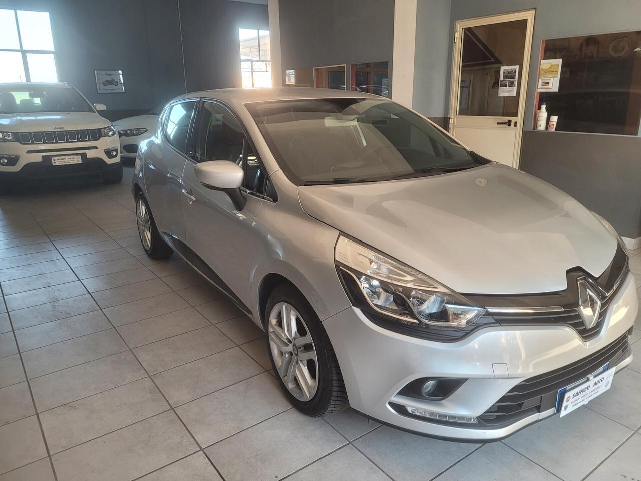 Renault Clio dCi 8V 75 CV 5 porte Moschino Zen